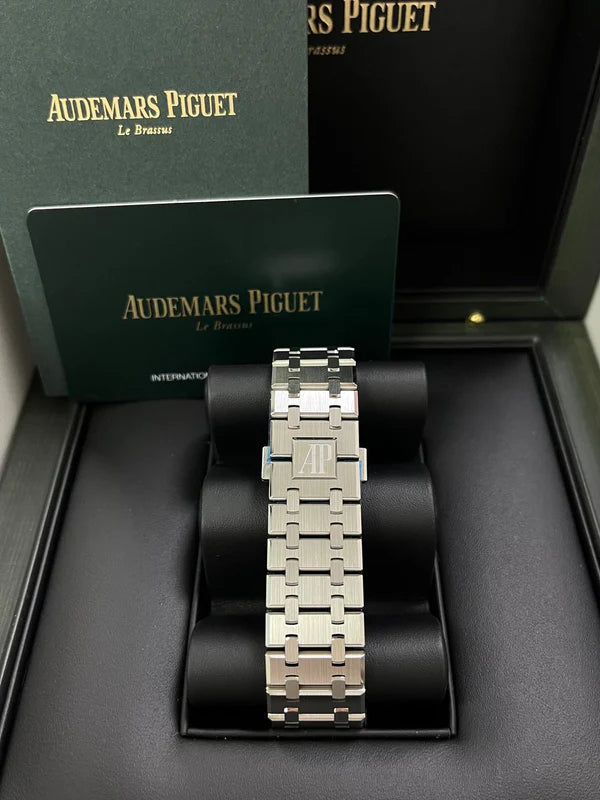 Audemars-Piguet - Royal OakDouble Balance Wheel Openworked