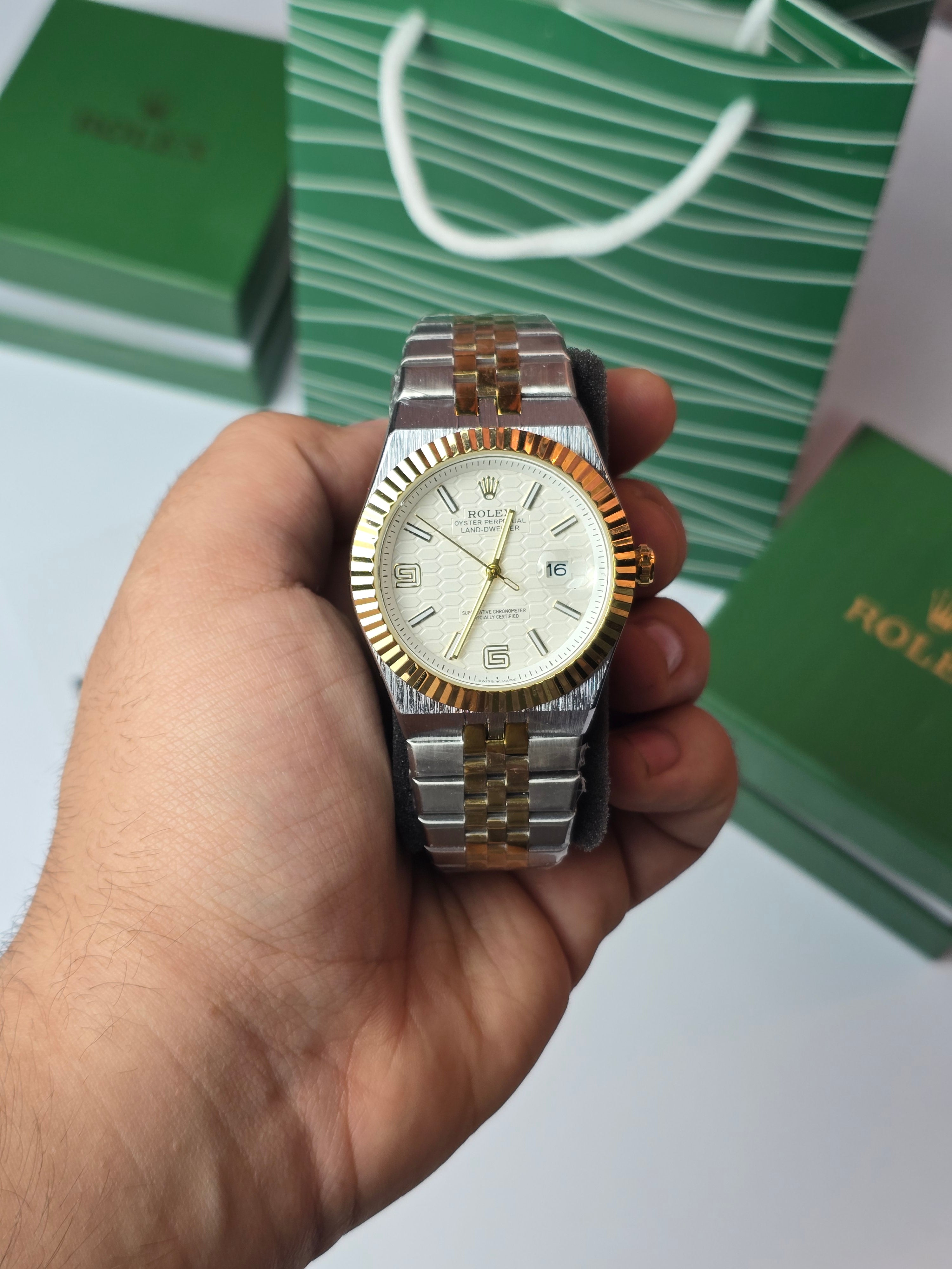 Rolex Land-Dweller gold