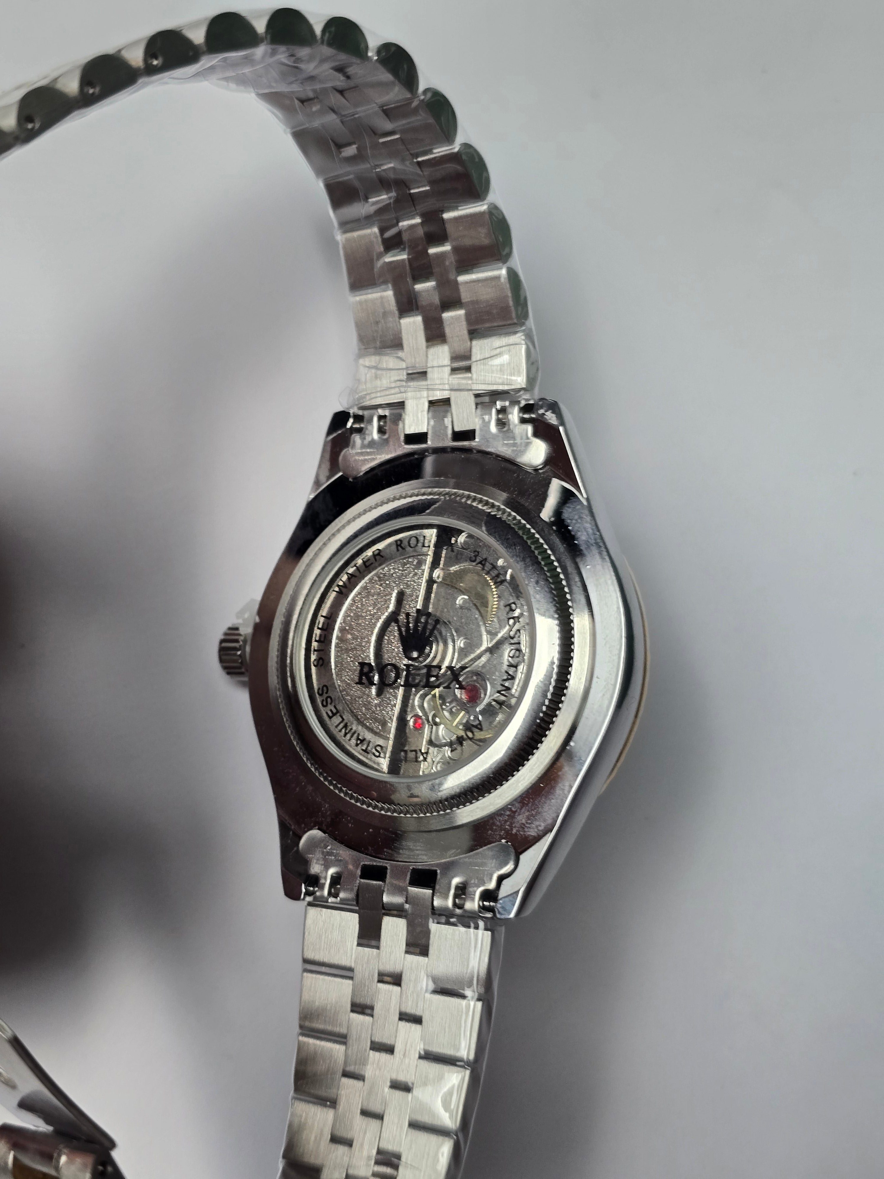 Rolex Date Just Arabic Numbers  Gold